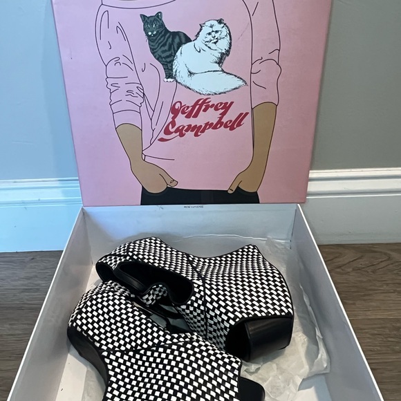 Jeffrey Campbell x Urban Outfitters 🔥 Rare Find! 🔥 - Picture 1 of 5